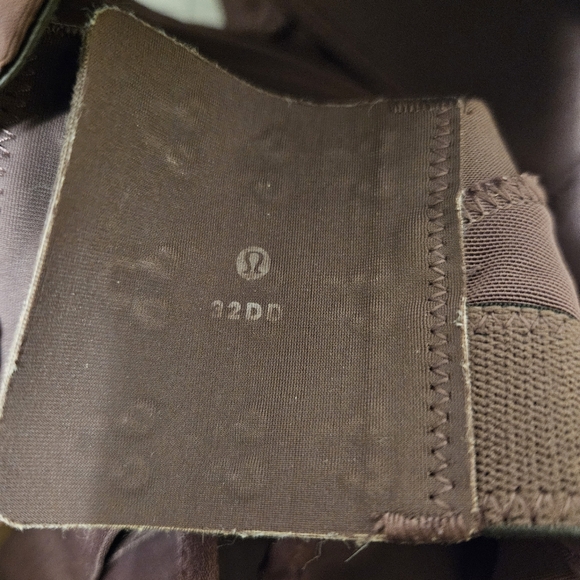 Lululemon Athletica Sports Bra Womens Size 32DD Purple Run Times High Support - Picture 11 of 12